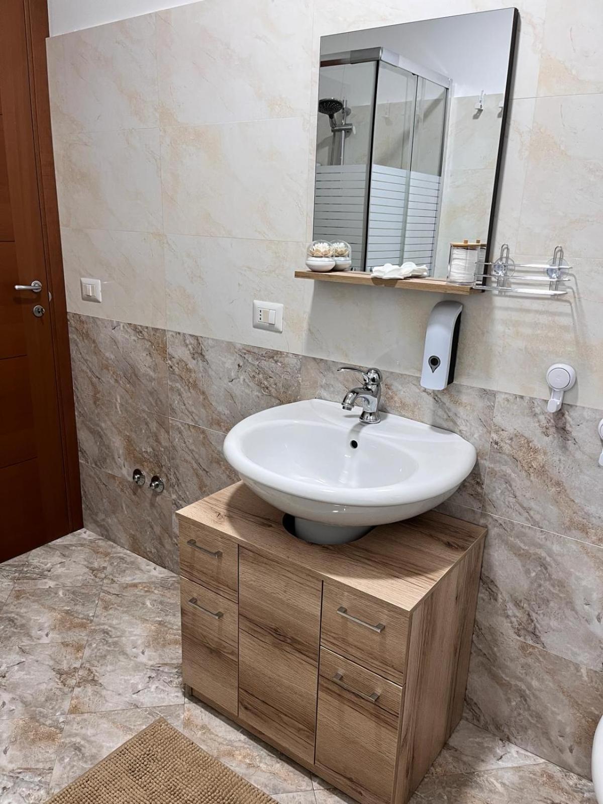La Casina Azzurra Apartamento Montesilvano Marina Exterior foto