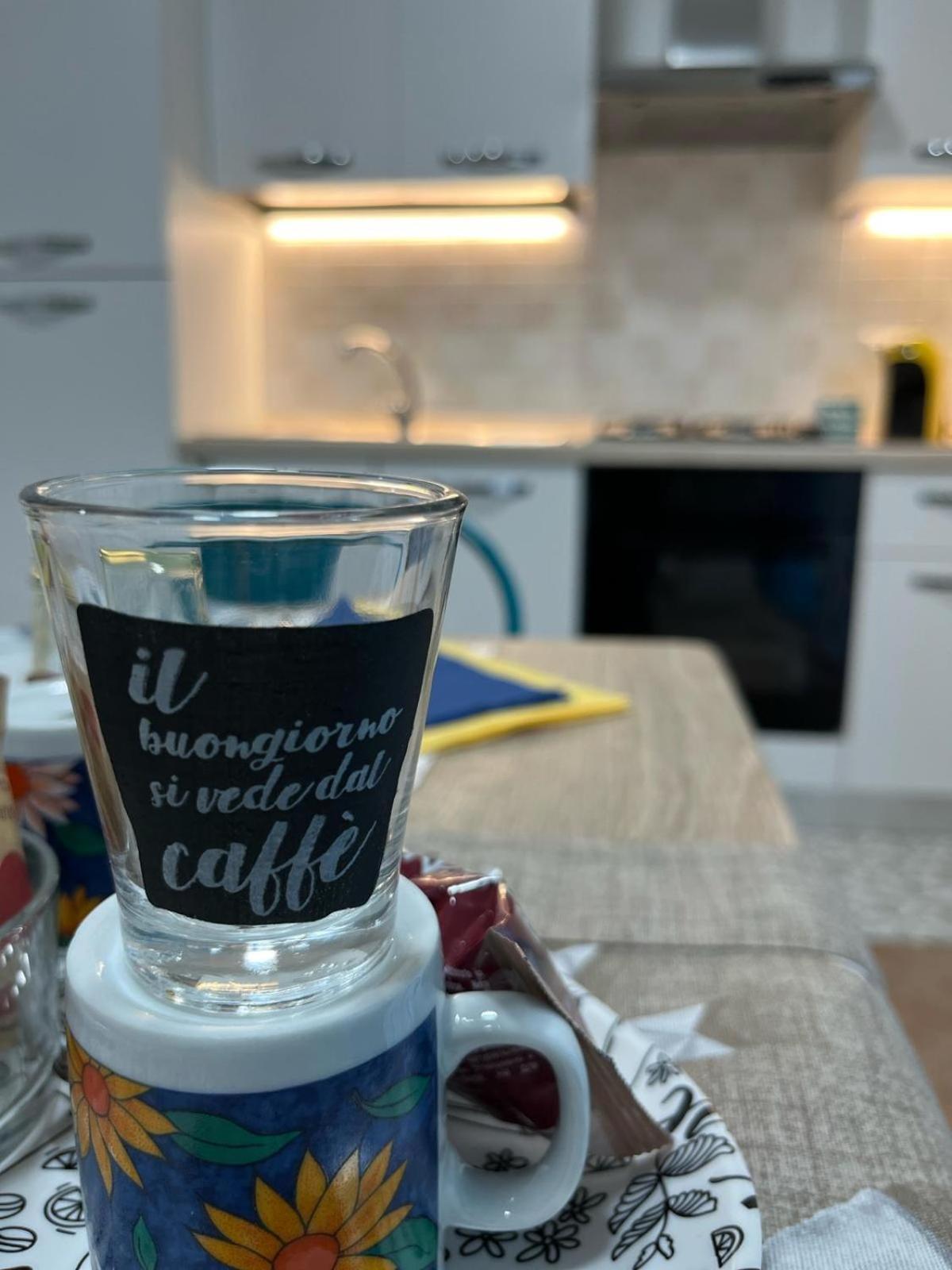 La Casina Azzurra Apartamento Montesilvano Marina Exterior foto